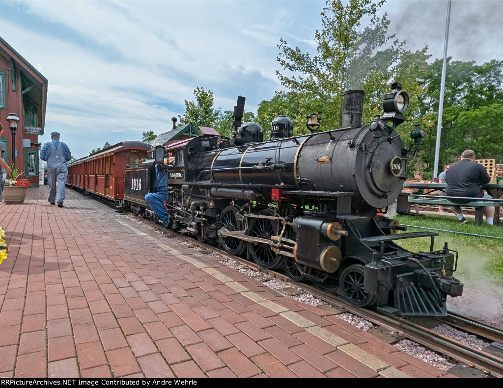 RGN 1916 couples up ready to pull the 11:00 AM Father's Day train